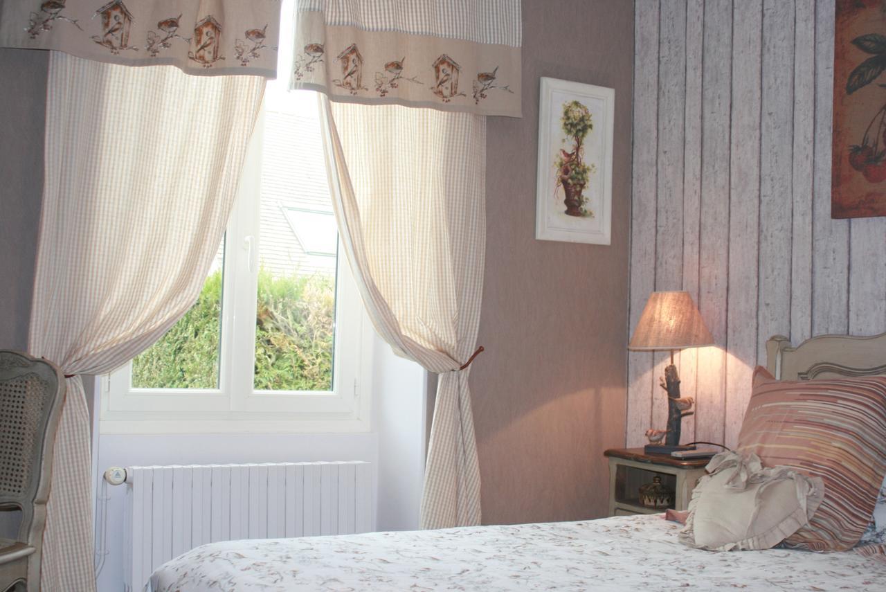 Chambres D'Hotes Le Petit Nailly Magny les Hameaux Bagian luar foto